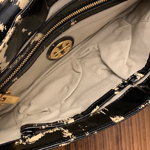 Tory Burch Clutch - Picture 7 of 16